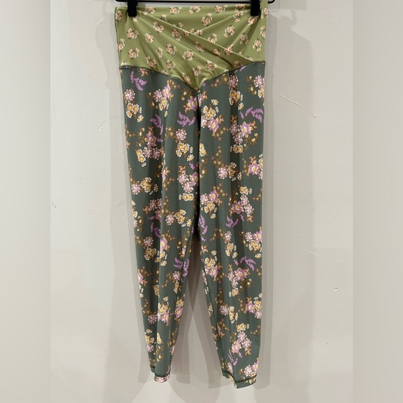 aerie offline hi-rise crossover 7/8 leggings size L short - Picture 6 of 11